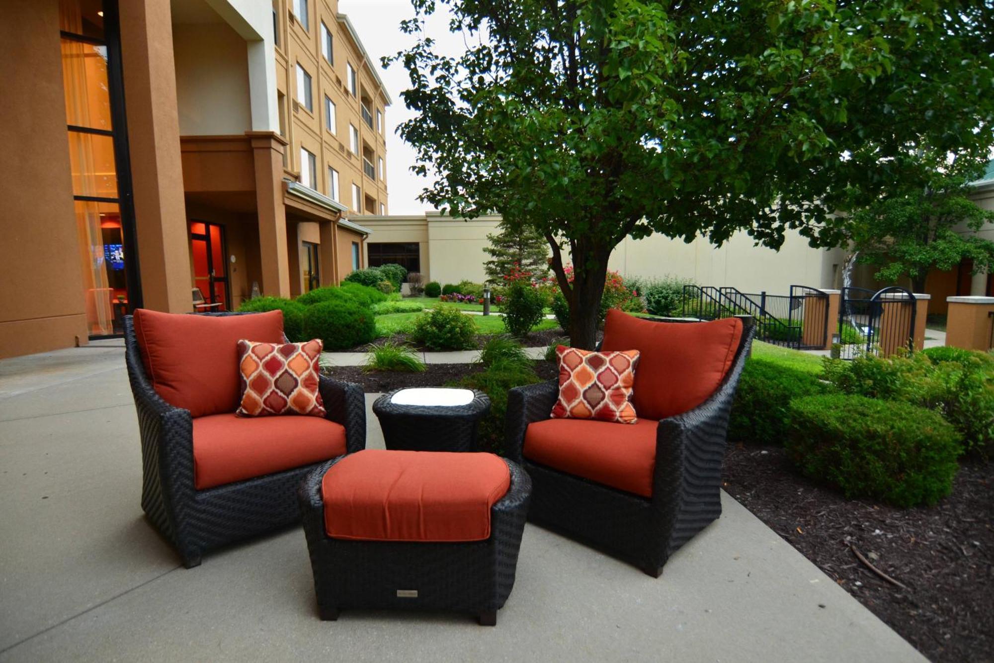 Courtyard Kansas City East/Blue Springs Buitenkant foto